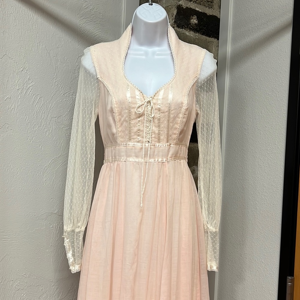 Gunne Sax Vintage Corset Sweetheart Neckline Long Sleeve Pink Maxi Dress